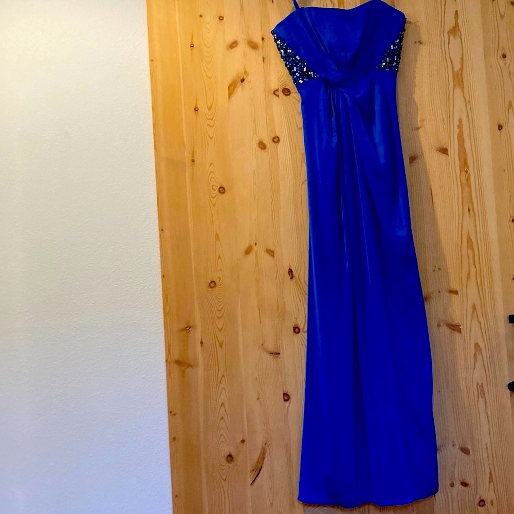 BCBG MAX AZRIA long evening gown brand new with tags never used